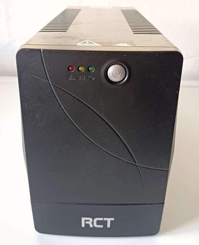 RCT 2000VA 1200W UPS with SA plugs | 2x Forbatt 7.2AH batteries installed