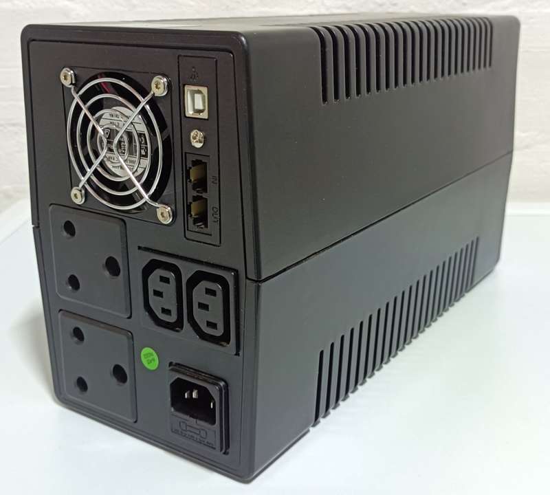 Mecer 2000VA 1200W UPS with SA plugs