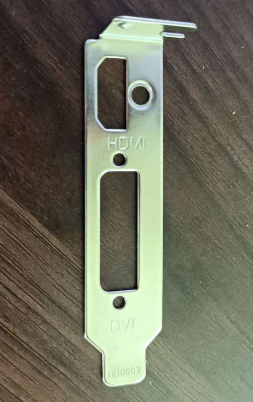Low profile GPU bracket