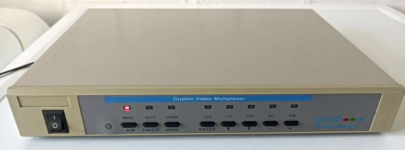 Colour Quad Video Splitter