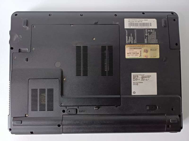 Fujitsu Siemens 15.4" Laptop | Windows 10 | Intel T5850 | 2GB RAM | 320GB HDD | Gigabit LAN