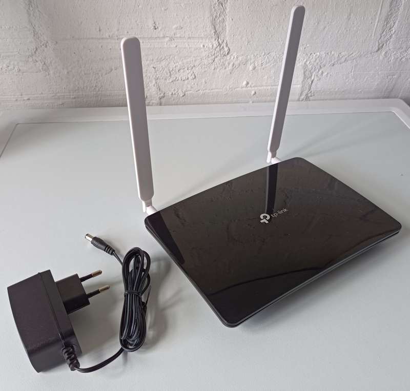 TP-Link Archer MR200 | Takes SIM card | AC750 Wireless Dual Band 4G LTE Router