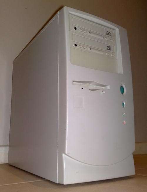 Office PC - Runs Windows 7 - 1GB RAM