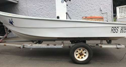 ski vee fishing boat