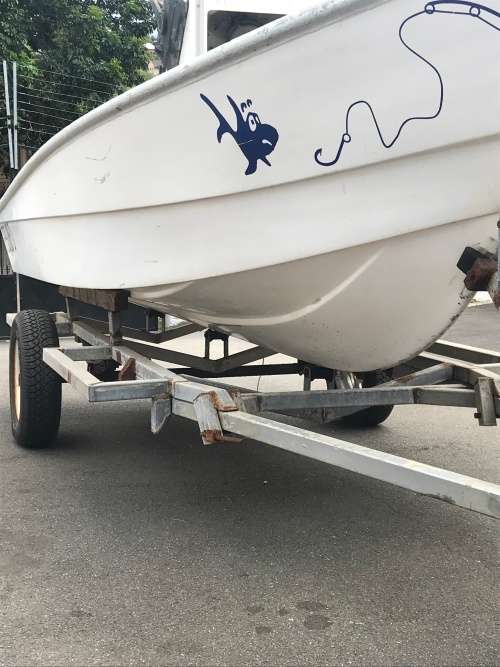 ski vee fishing boat