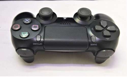 SONY PS4 IN BOX