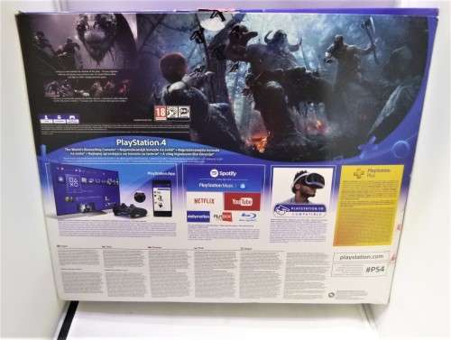SONY PS4 IN BOX