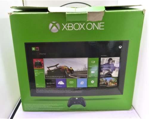 XBOX ONE 500GIG ONE REMOTE + HEAD SET + FIFA 2018