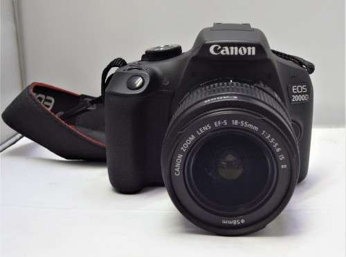 CANON EOS 2000D