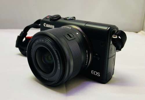 Canon Eos M100