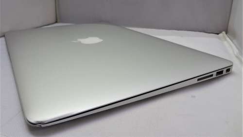 APPLE MACBOOK AIR