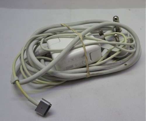 APPLE MACBOOK AIR