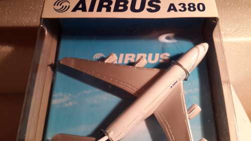 AIRBUS A380