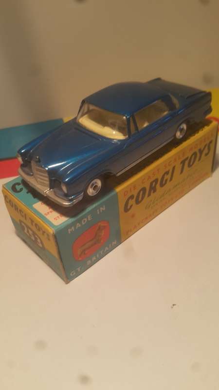 Corgi reproduction boxes