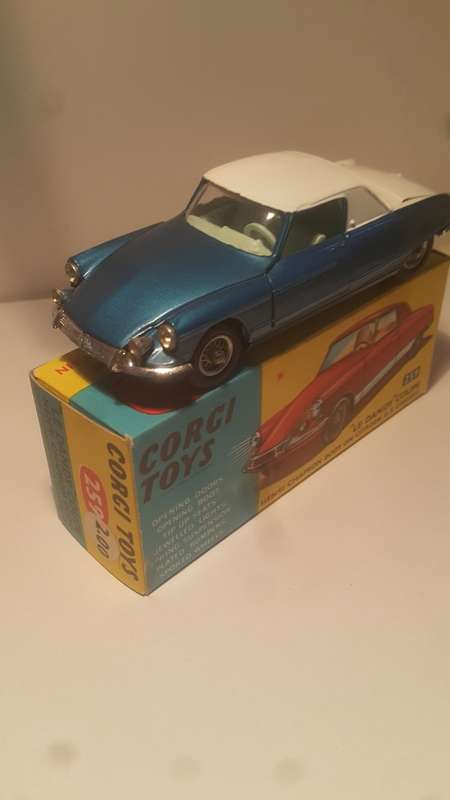 Corgi reproduction boxes