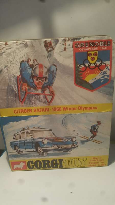 Corgi reproduction boxes