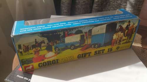 CORGI   REPRODUCTION BOXES