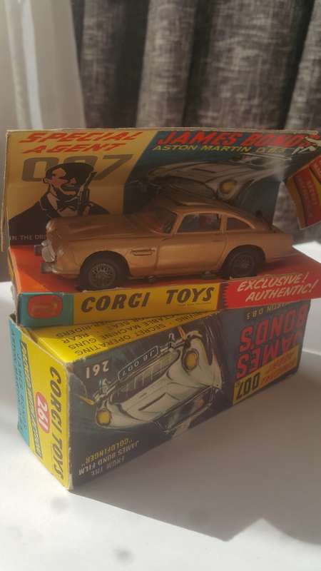Corgi reproduction boxes