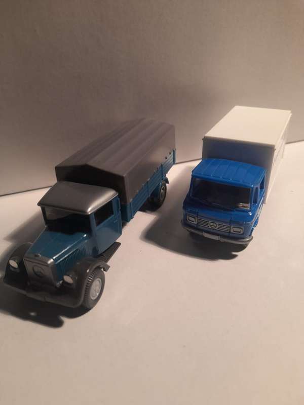 Mercedes Benz Trucks in 1.87 scale.