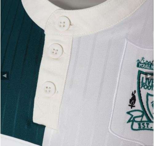 95-96 Liverpool Away Jersey Green/White - Large (Retro)
