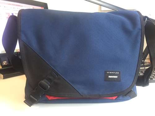 High quality new Crumpler (Australian Brand) laptop shoulder bag
