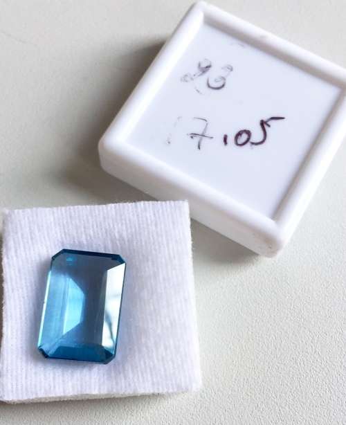 Lab created VVS 17.05 Ct Sky Blue Sapphire Emerald Cut Gem Stone