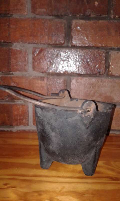 ORIGINAL  - 1800' s Voortrekker  Lead Smelting Pot for Musket Shot