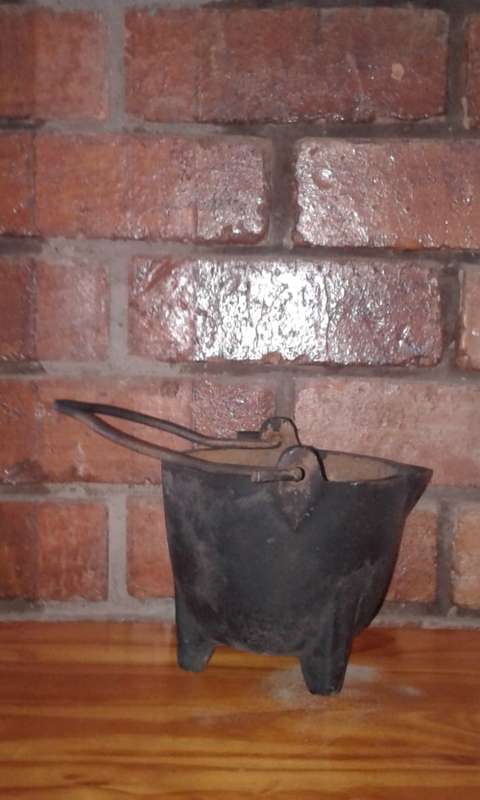 ORIGINAL  - 1800' s Voortrekker  Lead Smelting Pot for Musket Shot