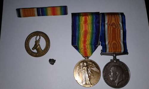 *READ DESCRIPTION *  4 SAI (SA SCOTTISH ) WWI  MEDALS & ACCOUTREMENTS DATED 1918.