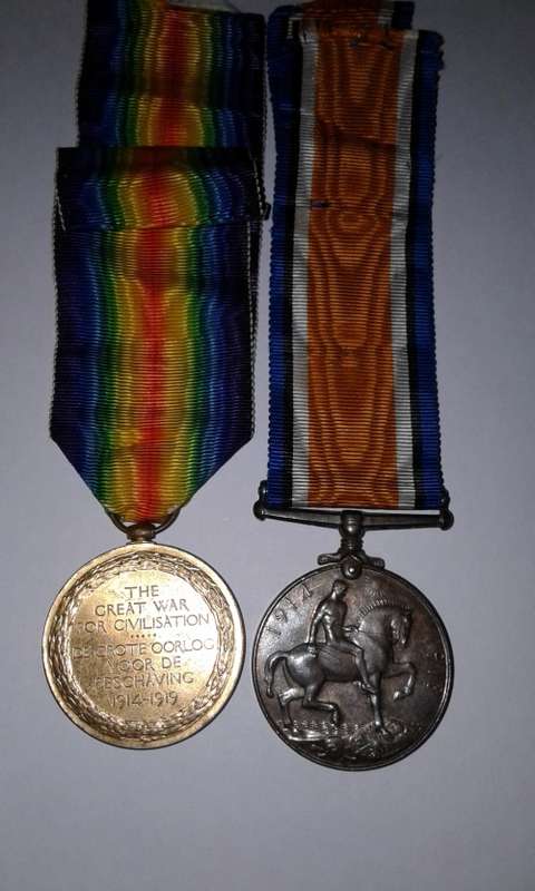 *READ DESCRIPTION *  4 SAI (SA SCOTTISH ) WWI  MEDALS & ACCOUTREMENTS DATED 1918.