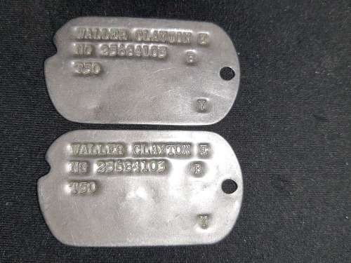KOREAN WAR : U.S. 179th Infantry Regiment Personal Effects (Dog Tags & Unit Insignia).