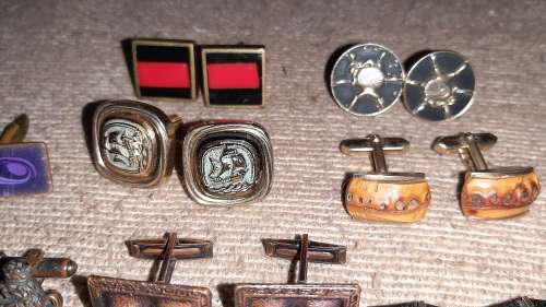 Rhodesian & South African Lot of Men's Vintage Cuff Links (19 items).