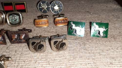 Rhodesian & South African Lot of Men's Vintage Cuff Links (19 items).