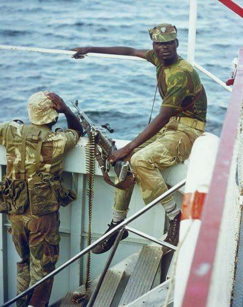 * Rhodesian Bush War * -  ULTRA RARE : Operation Splinter 1977 -78 Lake Kariba ZIPRA Gook Ash Tray.
