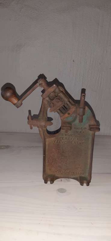** ANTIQUE CAST IRON VALVE LATHE ** - MADE IN USA :  PATENT MAY 11, 1920.