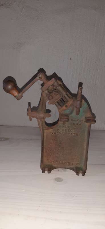 ** ANTIQUE CAST IRON VALVE LATHE ** - MADE IN USA :  PATENT MAY 11, 1920.