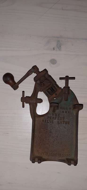 ** ANTIQUE CAST IRON VALVE LATHE ** - MADE IN USA :  PATENT MAY 11, 1920.