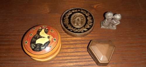** Vintage Pill Box & Make-Up Powder Compact Job Lot of Items **
