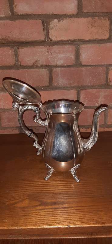 Edwardian Silverplate Viner`s of Sheffield Large Tea Pot (28cm)