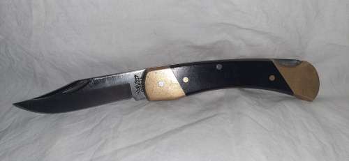 ** Rhodesian Bush War Era : 1970s `Uncle Henry` Schrade Pocket Knife (Named and Numbered).**