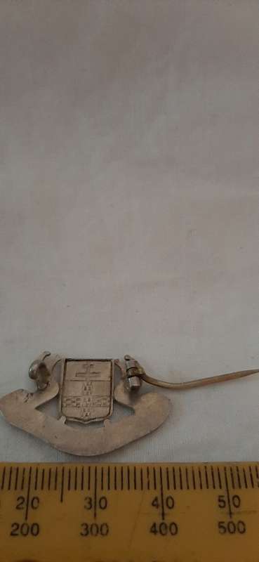 **ORIGINAL- WWI Battle of Ypres British Veterans Silver Brooch (4 grams).**