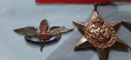 **ORIGINAL- RARE!! WWII S.A.A.F Medal and Wing Insignia Group for 2 Wing Heavy Bomber Squadron.**