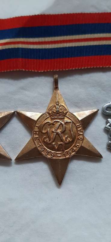 **ORIGINAL- RARE!! WWII S.A.A.F Medal and Wing Insignia Group for 2 Wing Heavy Bomber Squadron.**