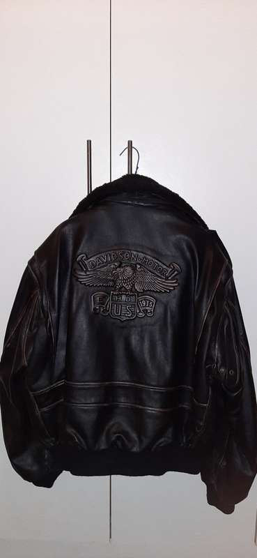 ** German `ASSO`  Davidson Motorcycle Genuine Leather Rider`s Jacket (2 XL ) .**