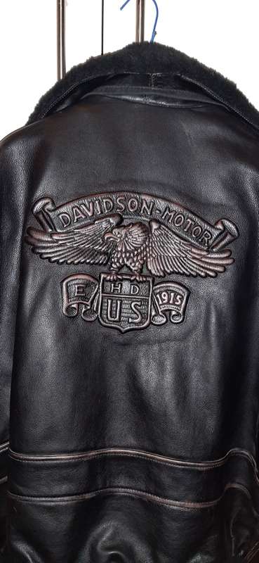 ** German `ASSO`  Davidson Motorcycle Genuine Leather Rider`s Jacket (2 XL ) .**