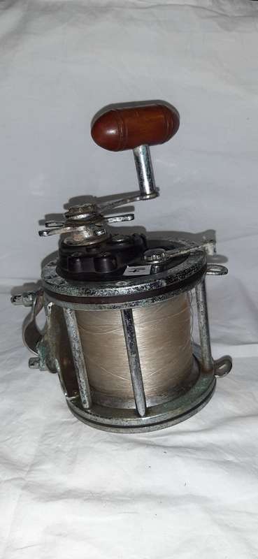 **ORIGINAL- Penn Senator II4-H  Deep Sea Large Game Fish Baitcasting Reel #14 (18cm).**