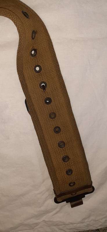 ** Rhodesian Bush War : Pre-1969 Olive Green D-Ring Suspension Web Belt (Complete).**