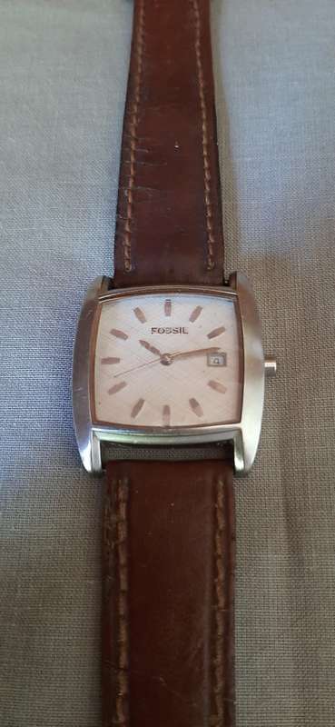 ** ORIGINAL - FOSSIL Ladies Stainless Steel Watch Model : JR-8838 250508 (UNTESTED).**