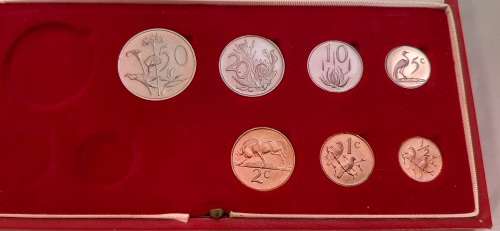 **ORIGINAL- 1973  South African Mint Long Proof Set in Box (Incomplete) 7 Coins. #1 **