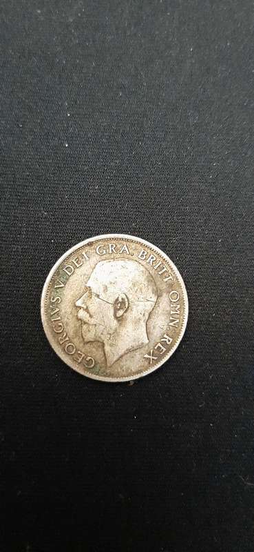 ** ORIGINAL- 1920 British King George V Silver 1 Shilling Coin (VG).**